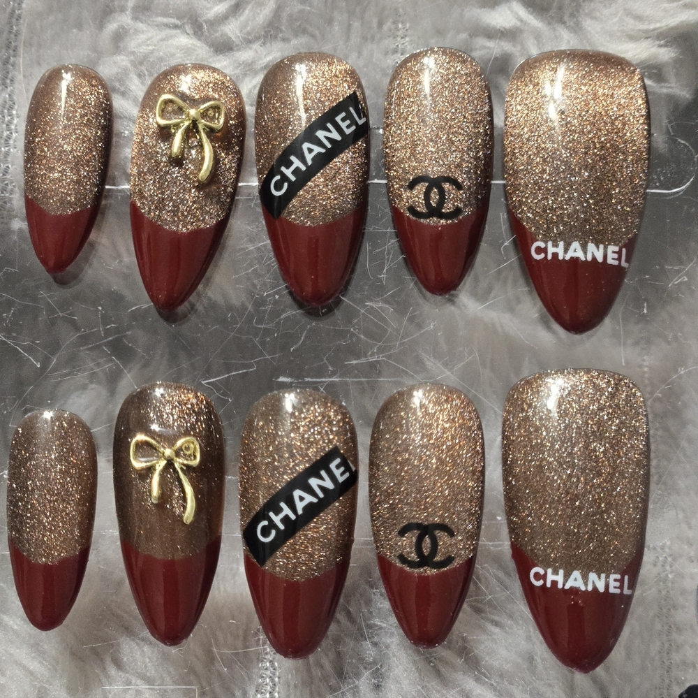 Hand Crafted Press-On Nail Set